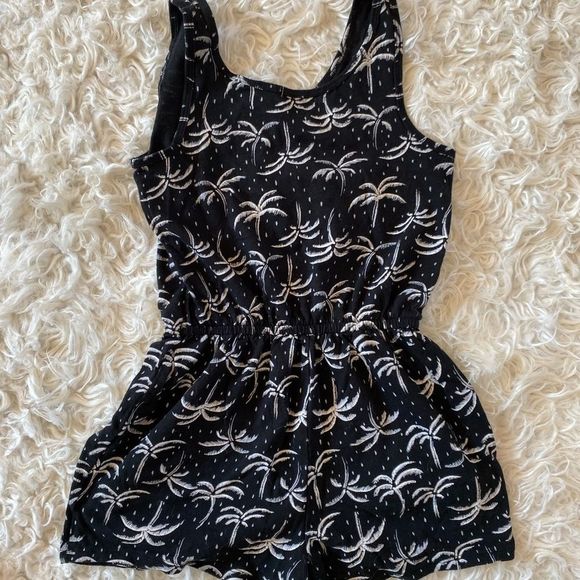 Girls Romper - Picture 3 of 4